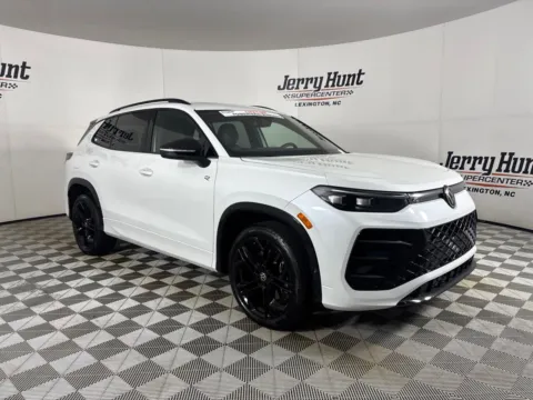 More photos of 2025 Volkswagen Tiguan 2.0T SE R-Line Black at Jerry Hunt Supercenter - Salisbury, NC