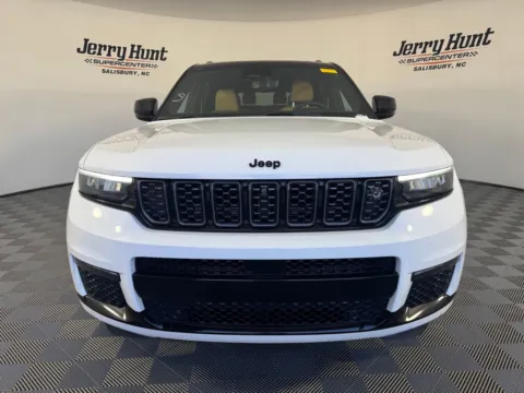 More photos of 2023 Jeep Grand Cherokee L Summit at Jerry Hunt Supercenter - Salisbury, NC