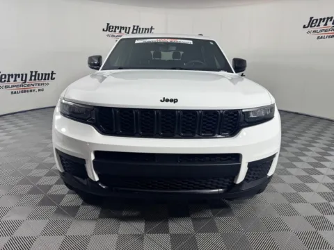 More photos of 2023 Jeep Grand Cherokee L Altitude at Jerry Hunt Supercenter - Salisbury, NC