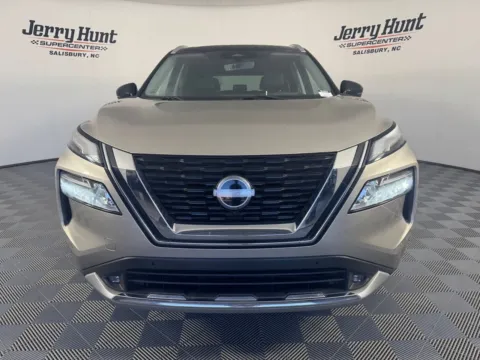 More photos of 2022 Nissan Rogue Platinum at Jerry Hunt Supercenter - Salisbury, NC