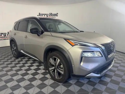 More photos of 2022 Nissan Rogue Platinum at Jerry Hunt Supercenter - Salisbury, NC
