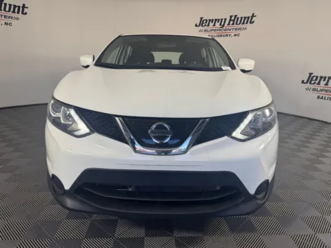 More photos of 2019 Nissan Rogue Sport S at Jerry Hunt Supercenter - Salisbury, NC