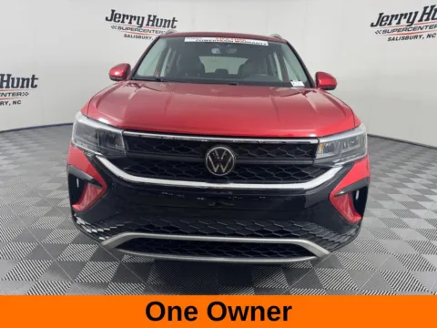 More photos of 2023 Volkswagen Taos 1.5T SE at Jerry Hunt Supercenter - Salisbury, NC