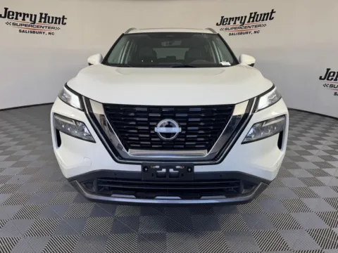 More photos of 2023 Nissan Rogue SL at Jerry Hunt Supercenter - Salisbury, NC