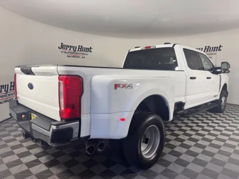 More photos of 2025 Ford F-350SD XLT at Jerry Hunt Supercenter - Salisbury, NC