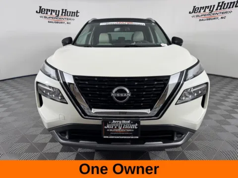 More photos of 2023 Nissan Rogue SL at Jerry Hunt Supercenter - Salisbury, NC