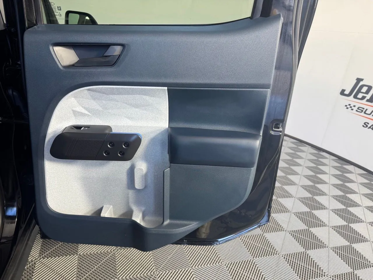 2026 Ford Maverick XLT - Photo 26