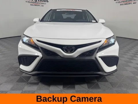 More photos of 2022 Toyota Camry SE at Jerry Hunt Supercenter - Salisbury, NC