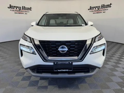More photos of 2023 Nissan Rogue SV at Jerry Hunt Supercenter - Salisbury, NC