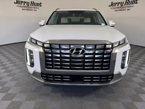 More photos of 2023 Hyundai Palisade Calligraphy at Jerry Hunt Supercenter - Salisbury, NC