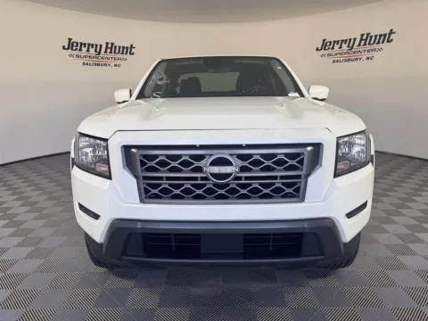 More photos of 2024 Nissan Frontier SV at Jerry Hunt Supercenter - Salisbury, NC