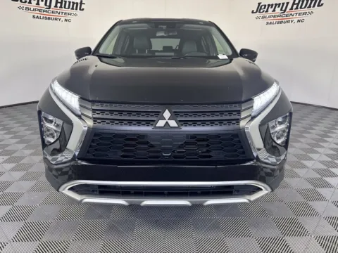 More photos of 2025 Mitsubishi Eclipse Cross SE at Jerry Hunt Supercenter - Salisbury, NC