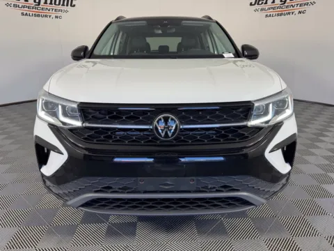 More photos of 2024 Volkswagen Taos 1.5T SE Black at Jerry Hunt Supercenter - Salisbury, NC