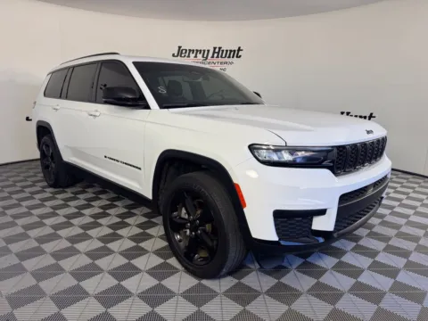 More photos of 2023 Jeep Grand Cherokee L Altitude at Jerry Hunt Supercenter - Salisbury, NC