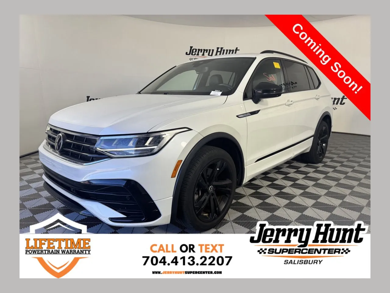 White 2024 Volkswagen Tiguan 2.0T SE R-Line Black for sale in Salisbury, NC
