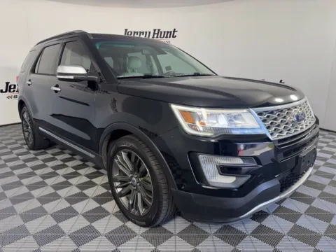 More photos of 2017 Ford Explorer Platinum at Jerry Hunt Supercenter - Salisbury, NC