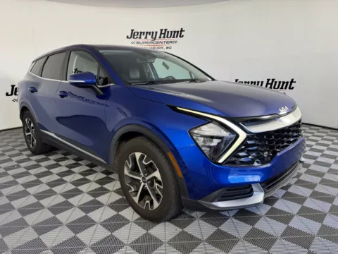 More photos of 2023 Kia Sportage EX at Jerry Hunt Supercenter - Salisbury, NC