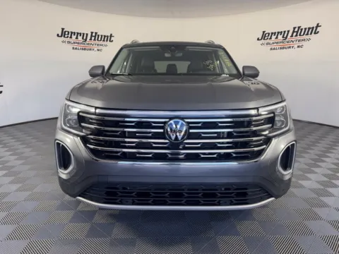 More photos of 2025 Volkswagen Atlas 2.0T SEL at Jerry Hunt Supercenter - Salisbury, NC