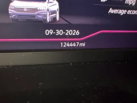 More photos of 2020 Volkswagen Jetta SEL at Jerry Hunt Supercenter - Salisbury, NC
