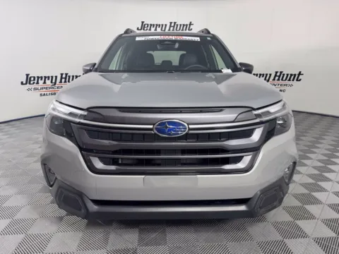 More photos of 2025 Subaru Forester Limited at Jerry Hunt Supercenter - Salisbury, NC