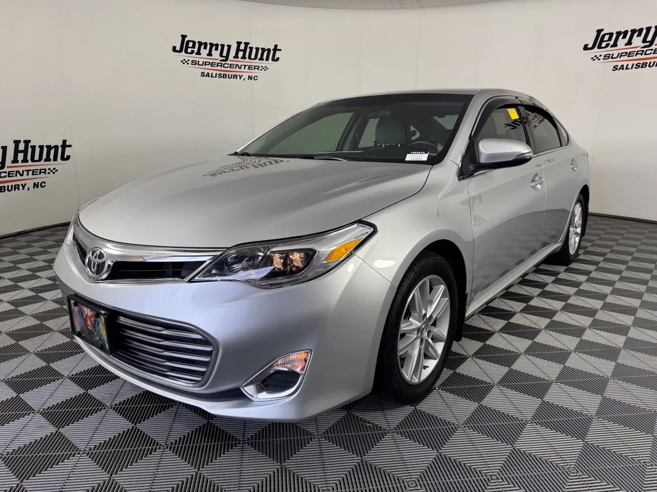 2013 Toyota Avalon XLE