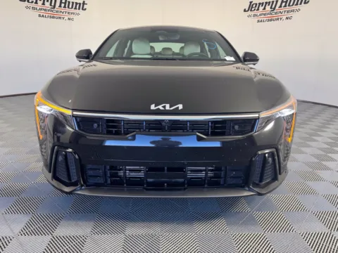 More photos of 2025 Kia K4 GT-Line Turbo at Jerry Hunt Supercenter - Salisbury, NC