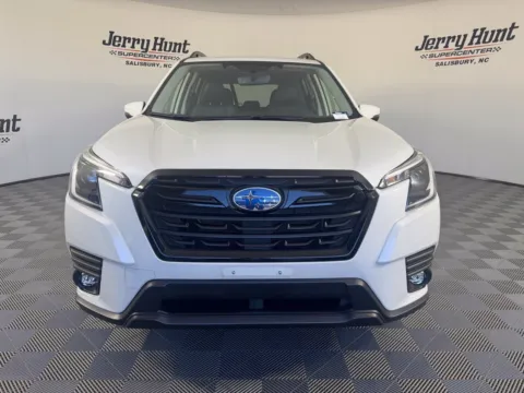 More photos of 2024 Subaru Forester Limited at Jerry Hunt Supercenter - Salisbury, NC