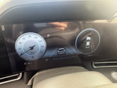 More photos of 2023 Hyundai Elantra SEL at Jerry Hunt Supercenter - Salisbury, NC