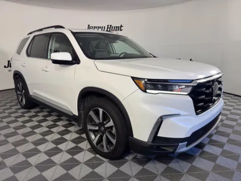 More photos of 2025 Honda Pilot Elite at Jerry Hunt Supercenter - Salisbury, NC