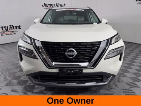 More photos of 2023 Nissan Rogue SL at Jerry Hunt Supercenter - Salisbury, NC