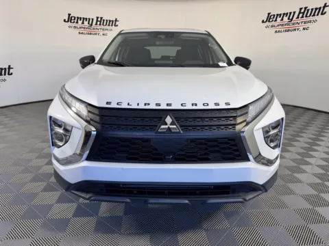 More photos of 2023 Mitsubishi Eclipse Cross LE at Jerry Hunt Supercenter - Salisbury, NC