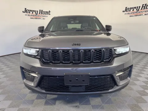 More photos of 2023 Jeep Grand Cherokee Altitude X at Jerry Hunt Supercenter - Salisbury, NC