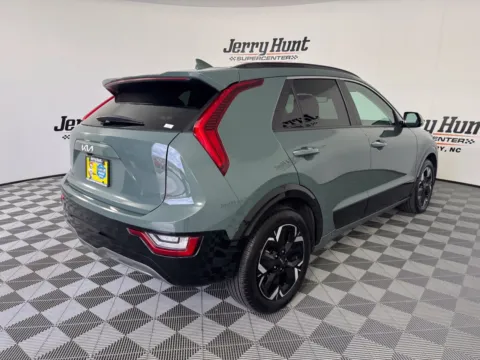 More photos of 2023 Kia Niro EV Wave at Jerry Hunt Supercenter - Salisbury, NC