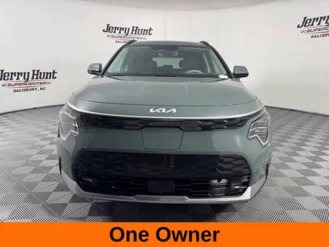 More photos of 2023 Kia Niro EV Wave at Jerry Hunt Supercenter - Salisbury, NC