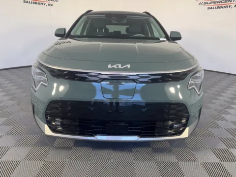 More photos of 2023 Kia Niro EV Wave at Jerry Hunt Supercenter - Salisbury, NC