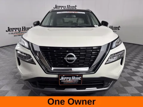 More photos of 2023 Nissan Rogue SL at Jerry Hunt Supercenter - Salisbury, NC