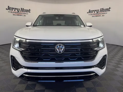 More photos of 2025 Volkswagen Atlas 2.0T SEL Premium R-Line at Jerry Hunt Supercenter - Salisbury, NC