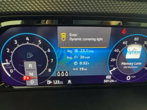 More photos of 2024 Volkswagen Atlas Cross Sport 2.0T SEL R-Line at Jerry Hunt Supercenter - Salisbury, NC