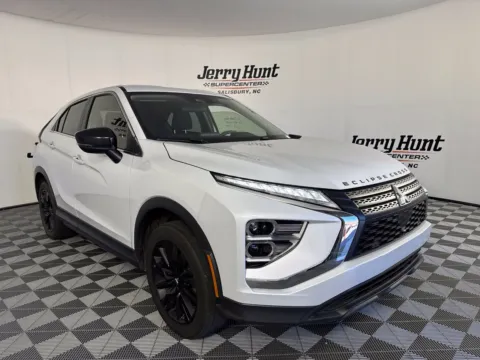 More photos of 2023 Mitsubishi Eclipse Cross LE at Jerry Hunt Supercenter - Salisbury, NC