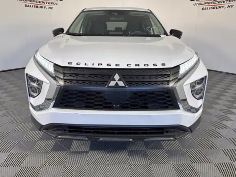 More photos of 2023 Mitsubishi Eclipse Cross LE at Jerry Hunt Supercenter - Salisbury, NC