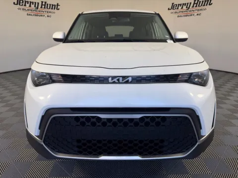 More photos of 2024 Kia Soul LX at Jerry Hunt Supercenter - Salisbury, NC