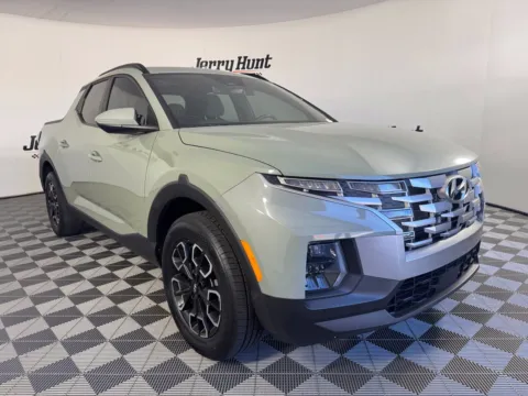 More photos of 2023 Hyundai Santa Cruz SEL Premium at Jerry Hunt Supercenter - Salisbury, NC