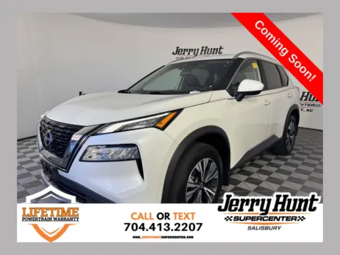 White 2023 Nissan Rogue SV for sale in Salisbury, NC