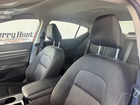 More photos of 2023 Nissan Altima 2.5 SV at Jerry Hunt Supercenter - Salisbury, NC