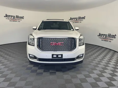 More photos of 2017 GMC Yukon XL Denali at Jerry Hunt Supercenter - Salisbury, NC