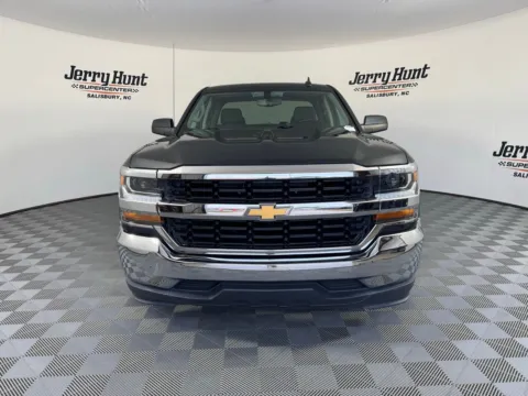 More photos of 2018 Chevrolet Silverado 1500 LT at Jerry Hunt Supercenter - Salisbury, NC