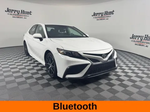 More photos of 2024 Toyota Camry SE at Jerry Hunt Supercenter - Salisbury, NC