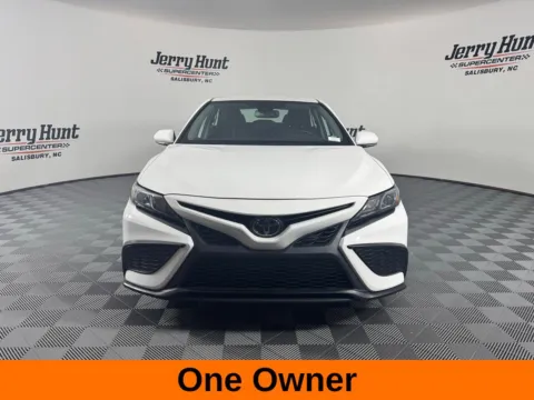 More photos of 2024 Toyota Camry SE at Jerry Hunt Supercenter - Salisbury, NC