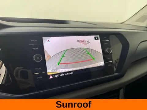 More photos of 2023 Volkswagen Taos 1.5T SE at Jerry Hunt Supercenter - Salisbury, NC