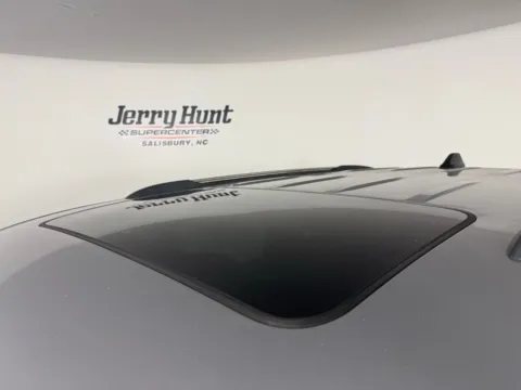 More photos of 2020 Jeep Grand Cherokee Limited at Jerry Hunt Supercenter - Salisbury, NC